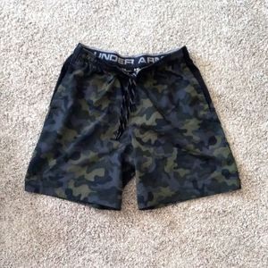 Under Armour  camo shorts